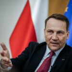 Сікорський закликав союзників перехоплювати дрони РФ над Україною