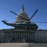 У США затримали чоловіка за використання лазерної указки щодо гелікоптера Трампа.