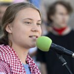 Дрон атакував гуманітарне судно Грети Тунберг у Середземному морі