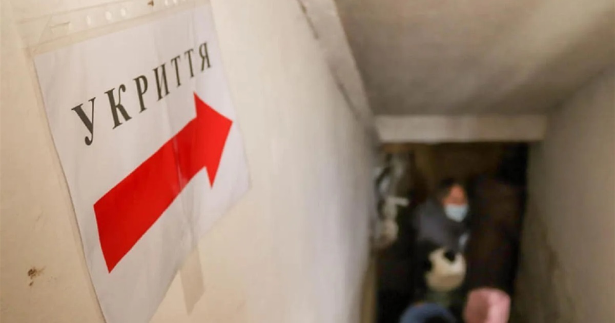 В Одесі пояснили інцидент зі стелею в шкільному укритті