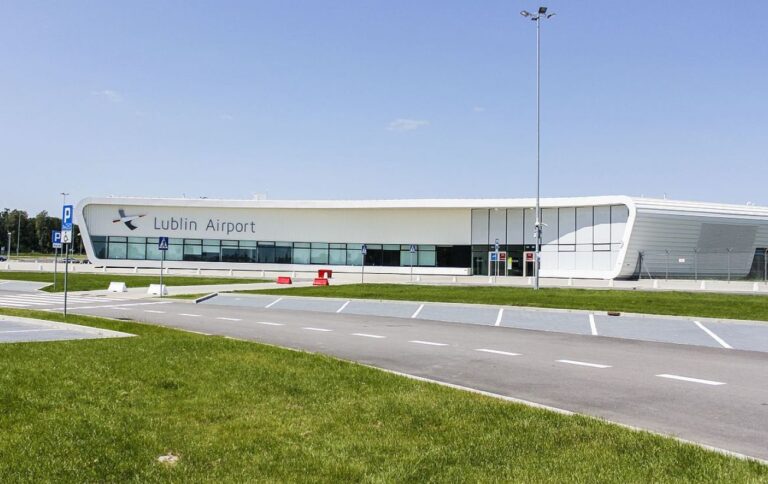 Польща закрила аеропорт у Любліні через загрозу дронів РФ 13 вересня