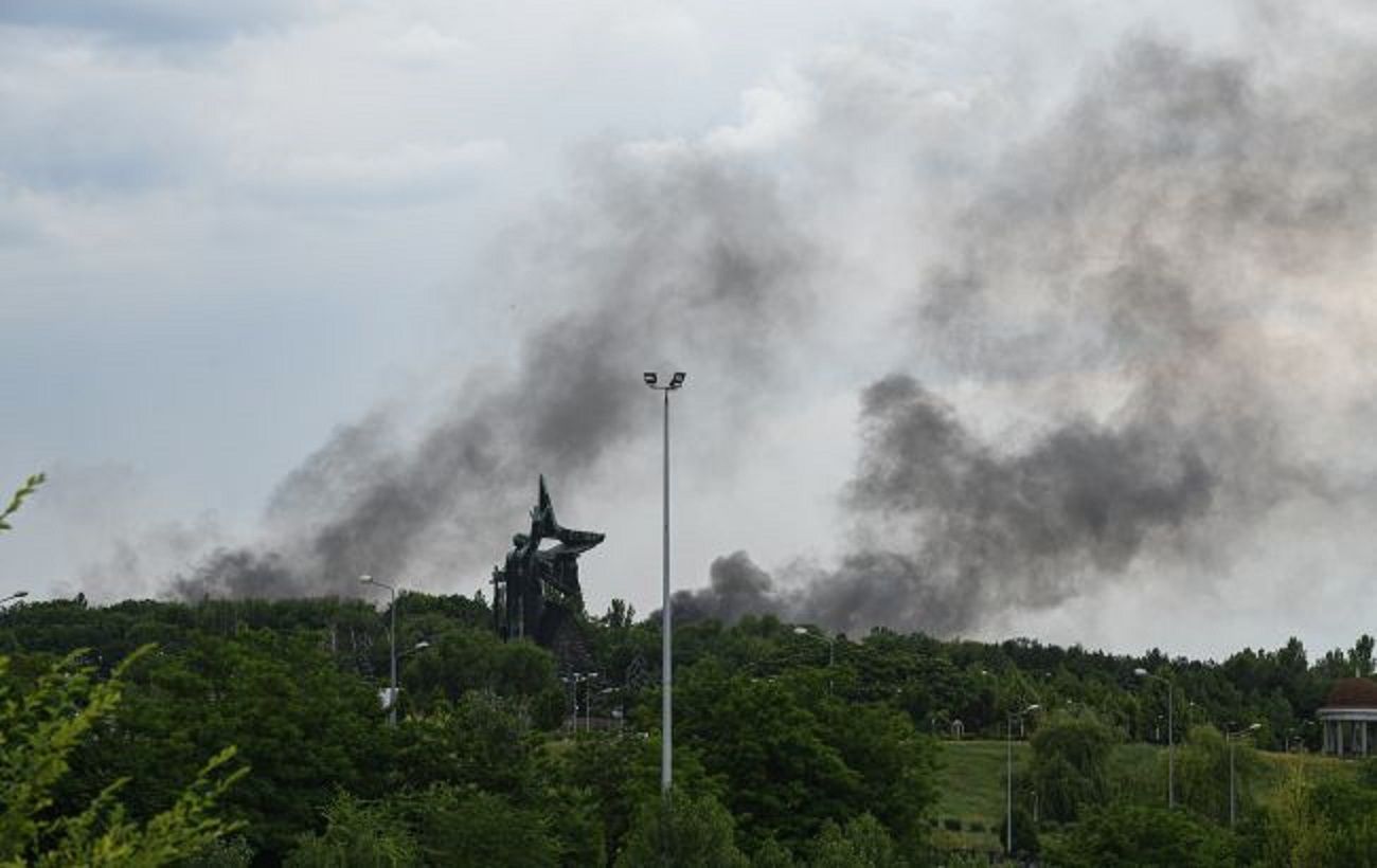 Обстріл Донецька 17 вересня: чутно потужні прильоти в центрі міста, фото з події