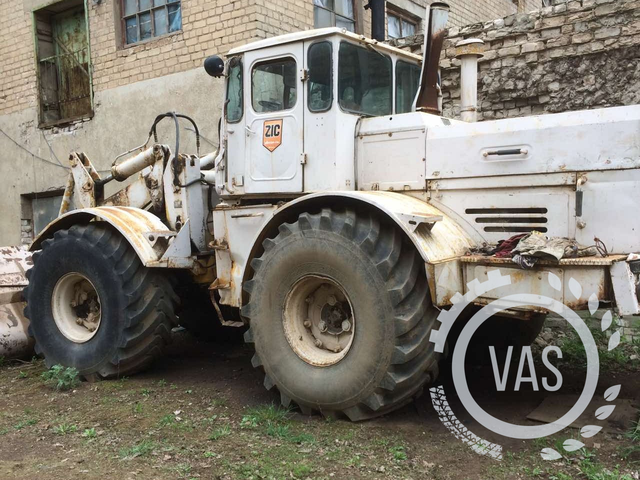 Колісні трактори та їх застосування у сучасному господарстві