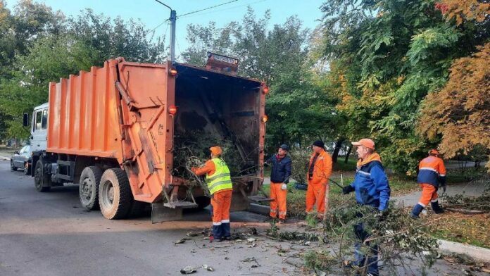 В Одесі стартувало масштабне очищення території комунальниками