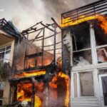 В Одеському районі внаслідок масштабної пожежі згоріли три курені — деталі у фотографіях та відео.