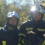 Рятувальники ДСНС витягли цуценя з глибокої пастки в Одеській області – ФОТО, ВІДЕО