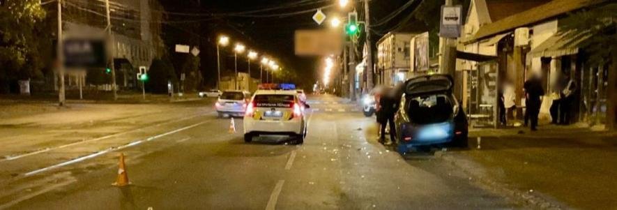 Смертельна аварія на Дальницькій: пішохід загинув, пасажири опинилися в лікарні.