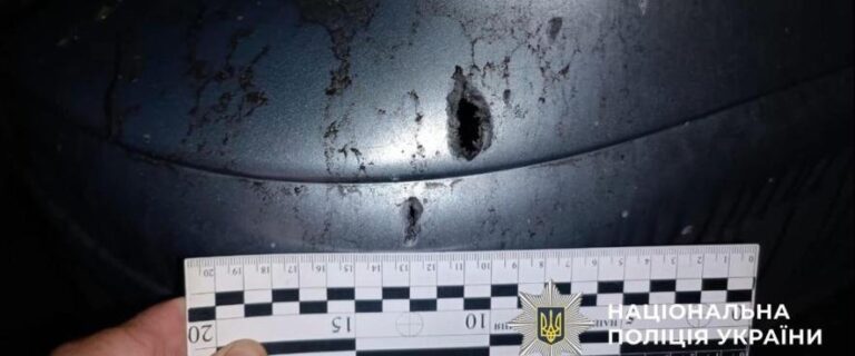 Вибух у дворі Рені: автомобіль постраждав, правоохоронці розслідують інцидент