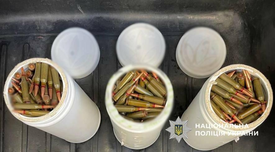 В Одесі спіймали торговця вибухівкою, який реалізовував гранати та тротил «поза магазином»