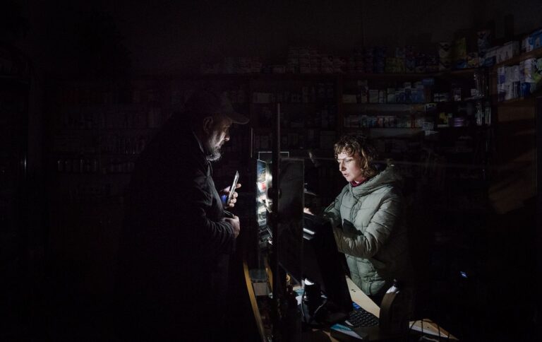 Окупована Луганщина залишилася без електрики 30 жовтня – відео