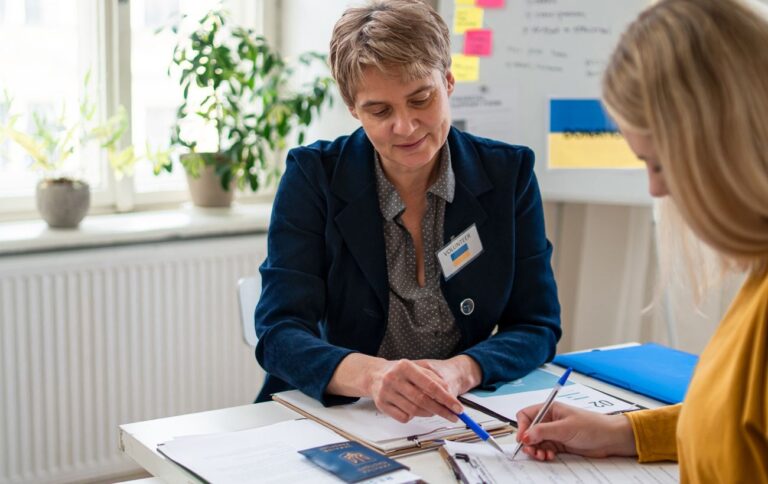 Зміни в українському ринку праці 2025: більшість співгромадян прагнуть нових можливостей за кращу оплату.