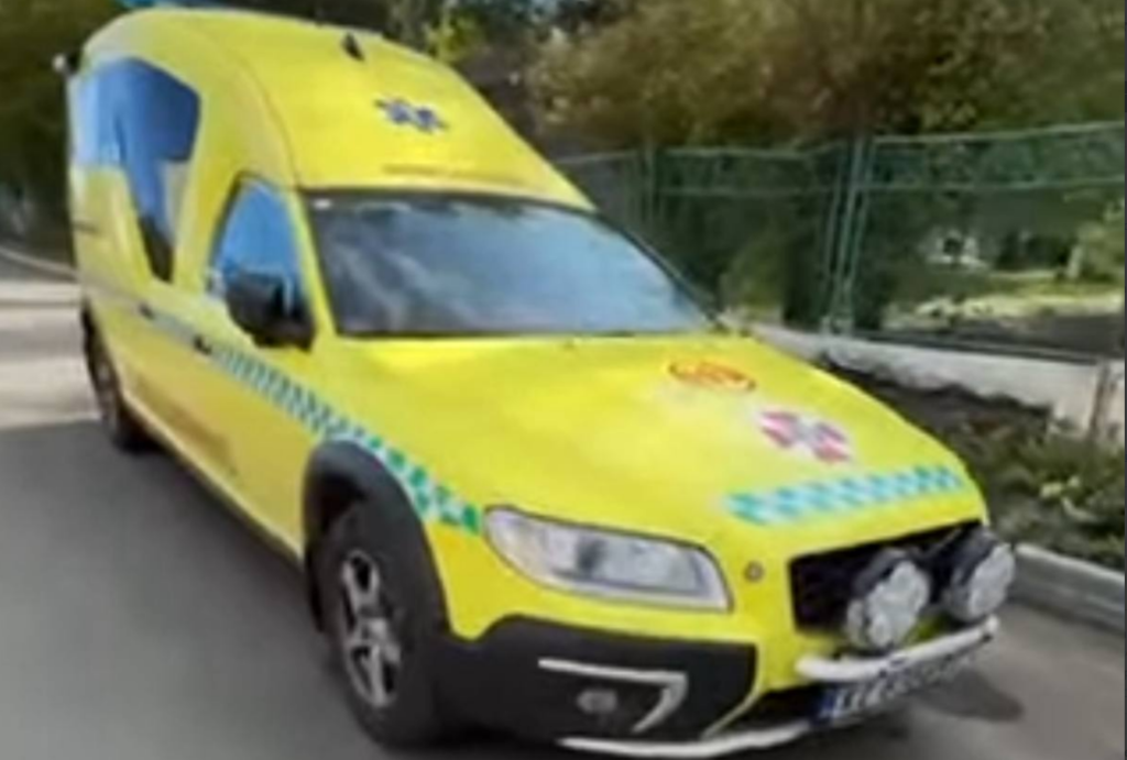 Болградська ЦРЛ отримала сучасний санітарний автомобіль завдяки норвезьким благодійникам.