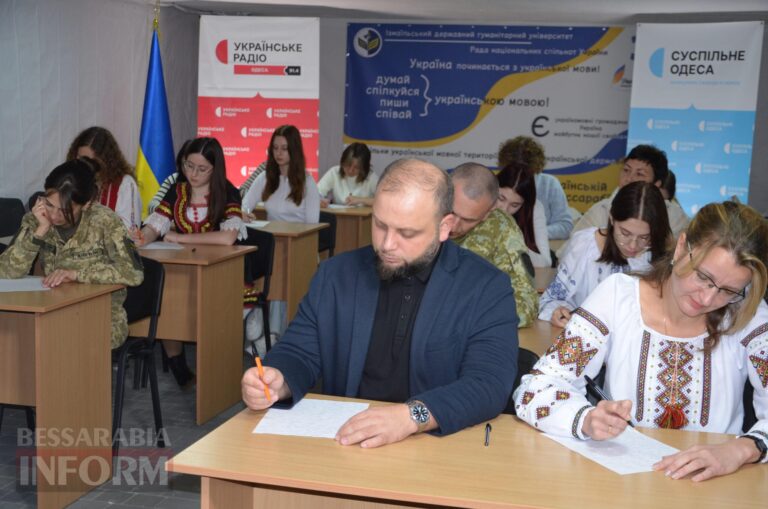 Ізмаїл вів радіодиктант національної єдності живим ефіром Телемарафону “Єдині новини”