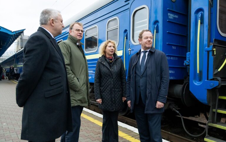 Міністр закордонних справ Нідерландів зустрівся з українськими лідерами в Києві