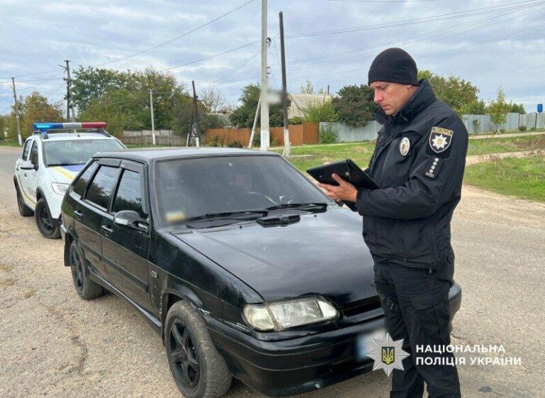 ДТП біля Одеси: водій ВАЗа у стані сп’яніння bỏг та покинув закривавленого потерпілого.