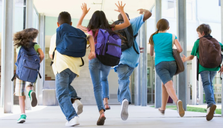 Графік шкільних канікул: коли діти отримають відпустку від навчання.