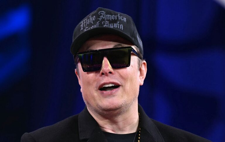 Ілон Маск висловив ультиматум акціонерам Tesla: трильйон доларів чи прощавай