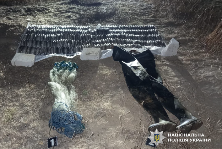 У національному парку «Тузлівські лимани» затримали браконьєра, який добув кефаль на сумму 6 мільйонів гривень.