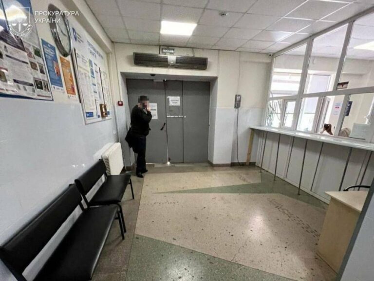 В Одеській обласній лікарні викрали сотні тисяч гривень під час ремонту – ФОТО