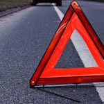 У Білгород-Дністровському районі рятувальники визволили водія з автівки після аварії.