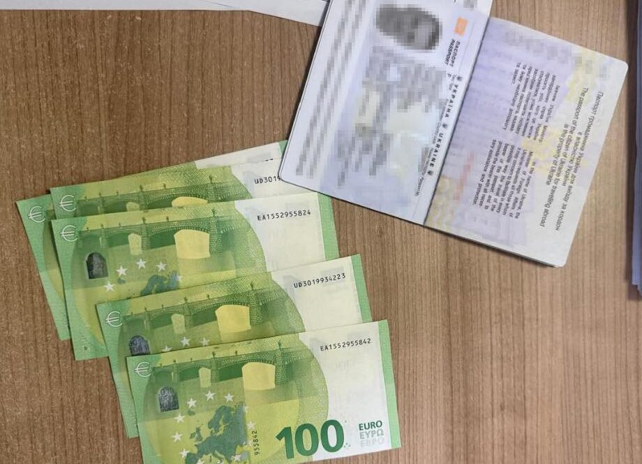 У пункті пропуску «Паланка–Маяки–Удобне» чоловік спробував підкупити прикордонника на 700 євро для виїзду за кордон.