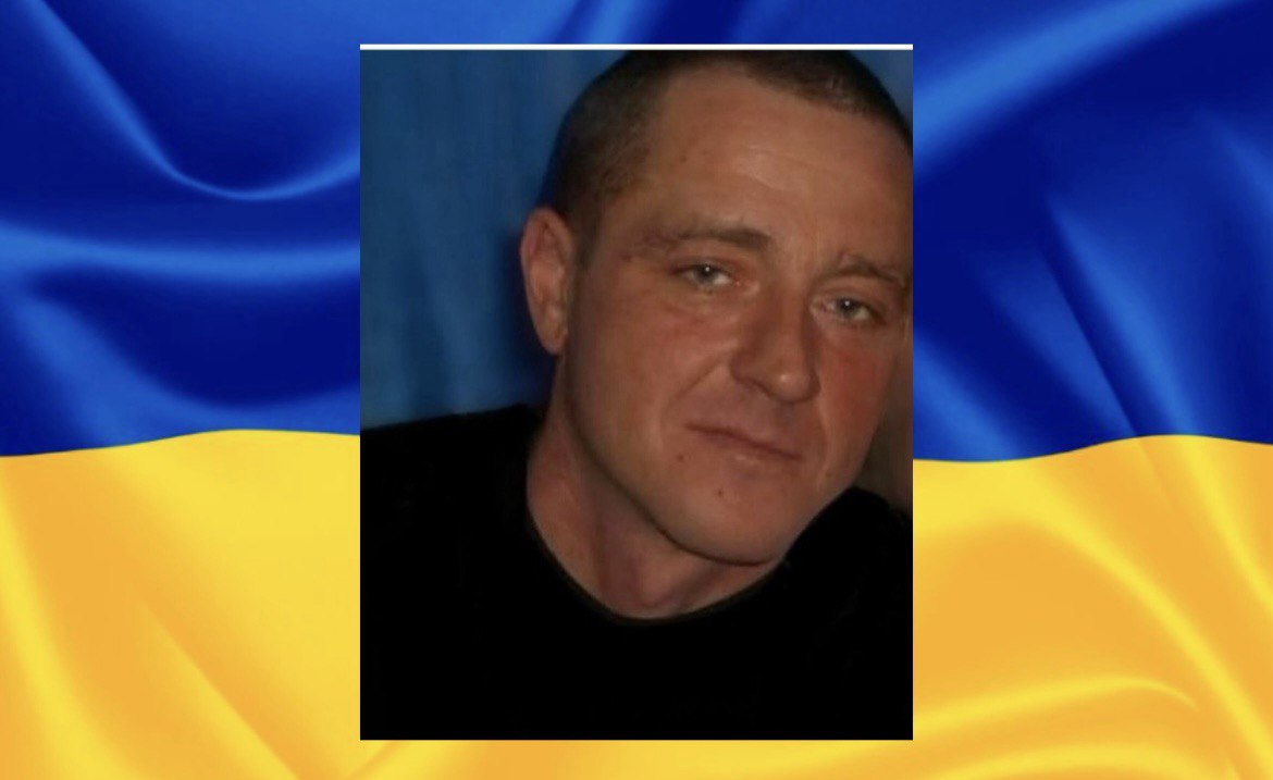 Мешканці Кароліно-Бугазької громади вшанують захисника Андрія Ніколаєнко на місцевому заході