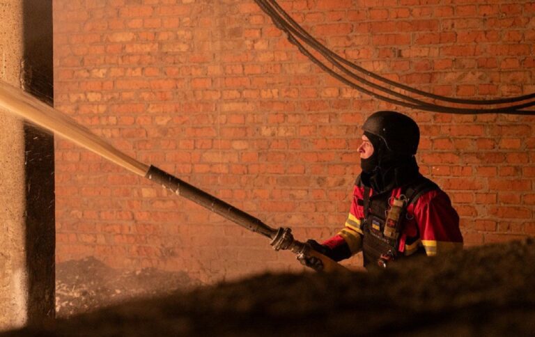 Обстріл Сум 27 жовтня: нові фото з епіцентру удару