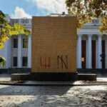 В Одесі пам’ятник Пушкіну офіційно закрили для збереження