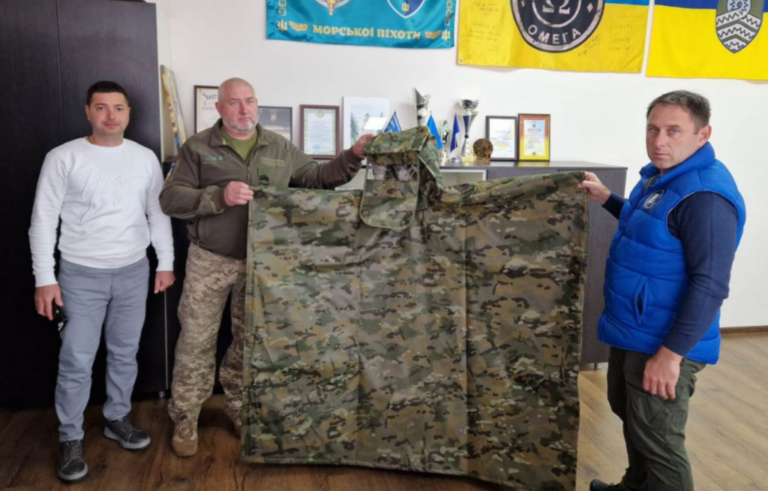 Болградська РДА передала плащі-«невидимки» захисникам 122-го батальйону територіальної оборони.