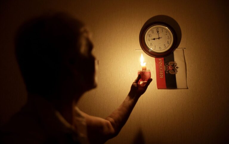 Світлом безпеки: Бєлгород без електрики після заяви про ракетний удар