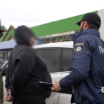 В Одеській області керівник районного ТЦК вимагав 2000 доларів за сприяння у військовому обліку.