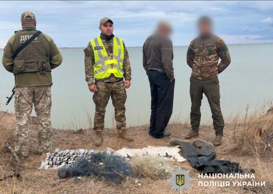 У Нацпарку «Тузлівські лимани» затримали браконьєра з уловом кефалі та камбали.