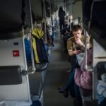 Укрзалізниця призупинила рух потягів після ракетного удару по вокзалу в Шостці.