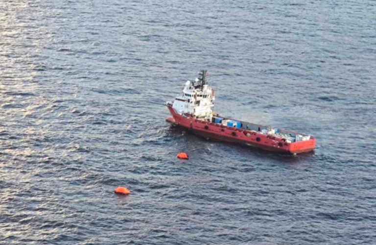 В українському вантажному судні, яке потонуло в Чорному морі, екіпажу вдалося врятуватися.