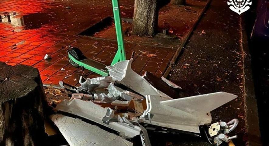 Дрон впав на тротуар у самому серці Одеси: подробиці інциденту та фото