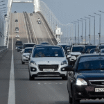 Кримський міст під новими обмеженнями: які автомобілі допускаються, а які ні