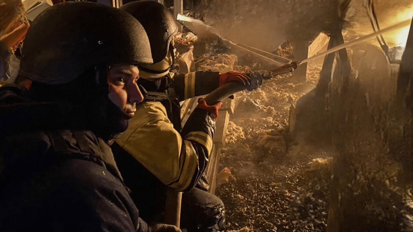 Російські удари влучили в промисловий об’єкт в Одесі — інформація від прокуратури