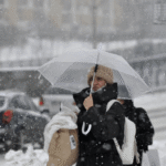 Сьогоднішній прогноз: дощ, мокрий сніг і зимові морози