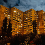 Завтрашні графіки відключень електрики в Одесі: коли очікувати світло