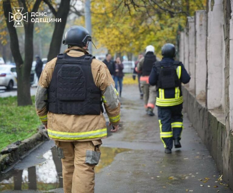 Ранковий напад на Одещину: дрон спричинив пожежу у житловому будинку
