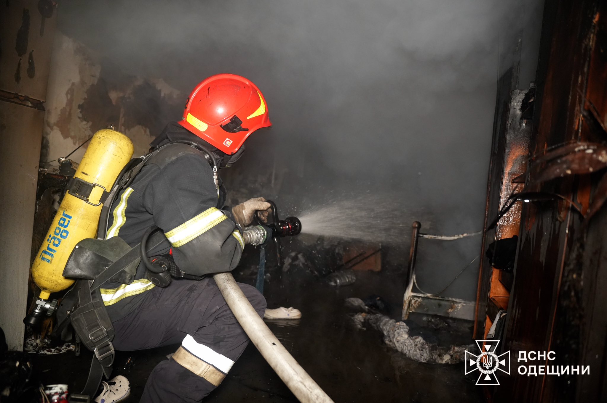 У гуртожитку Одещини спалахнула пожежа, внаслідок якої постраждали дві дівчини