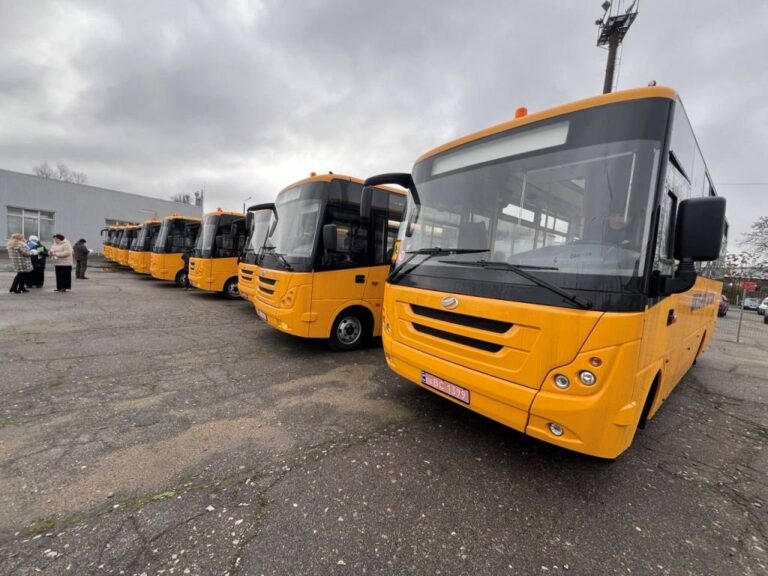 Громада Білгород-Дністровського району поповнилася новим шкільним автобусом