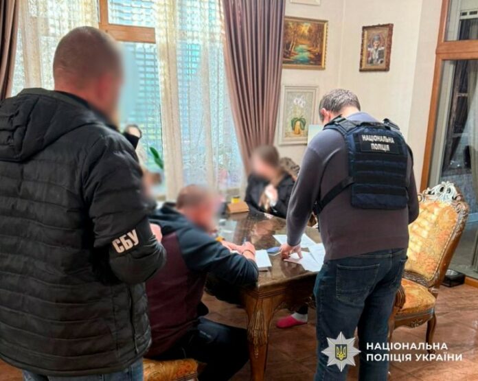 Одеські чиновники привласнили понад 1,6 мільйона гривень, що були призначені для закупівель на потреби ЗСУ