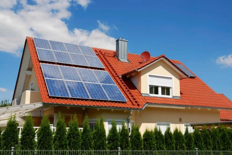 Що варто знати про сонячні електростанції