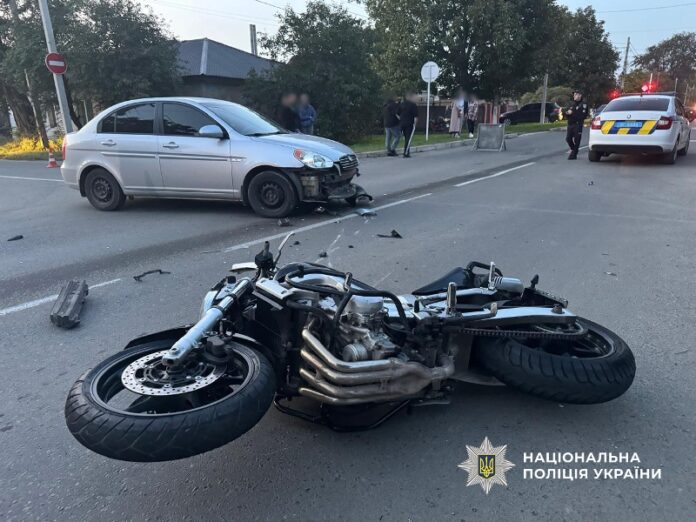 В Одеській області водій автомобіля потрапив в аварію, є постраждала особа