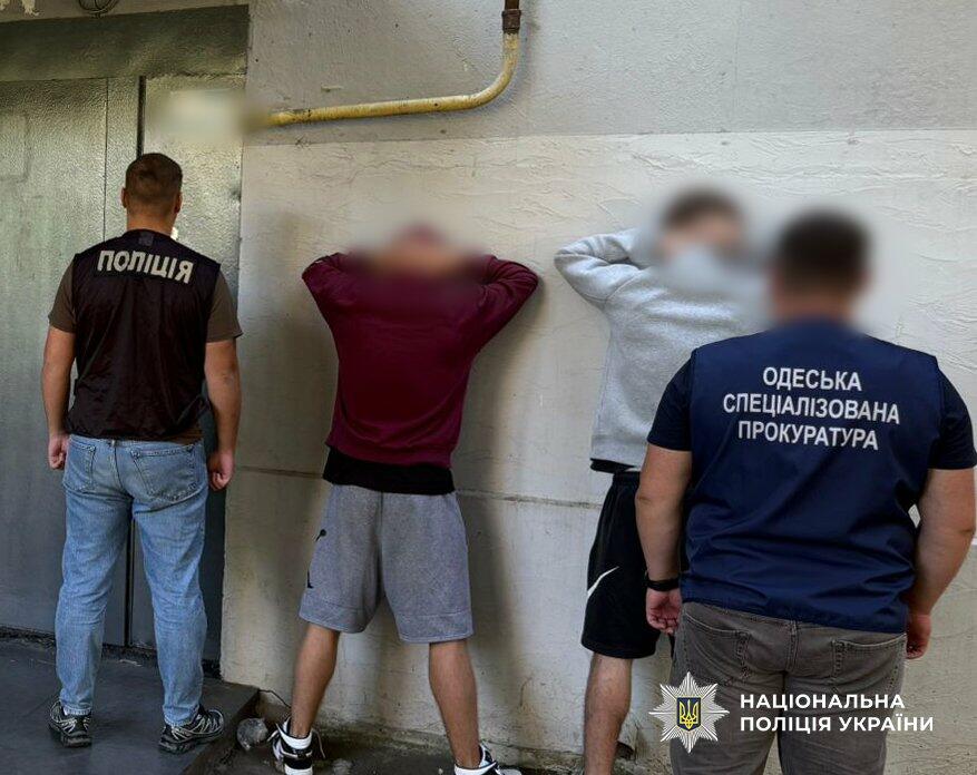 “Шахрайський маршрут” до Польщі за 7,5 тисяч доларів: в Одесi судитимуть молодих правопорушників – ФОТО