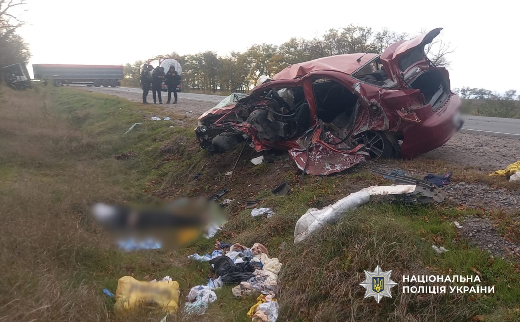 На трасі Одеса-Рені сталася ДТП, в якій загинула водійка легкового авто, а двоє дітей опинилися в лікарні