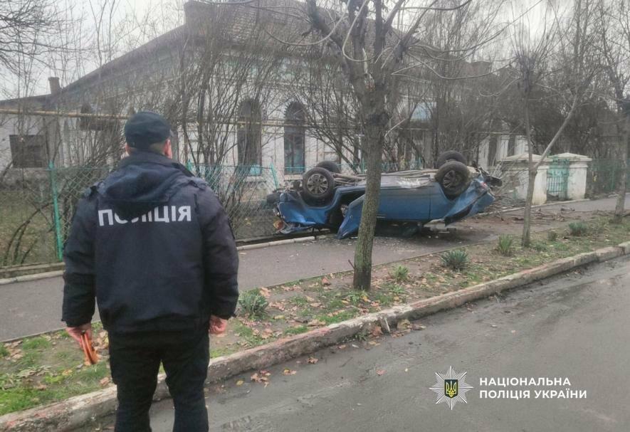 У Одещині п’яний водій у стані СЗЧ втік від поліції та врізався в жінку з дитячим візком – ФОТО