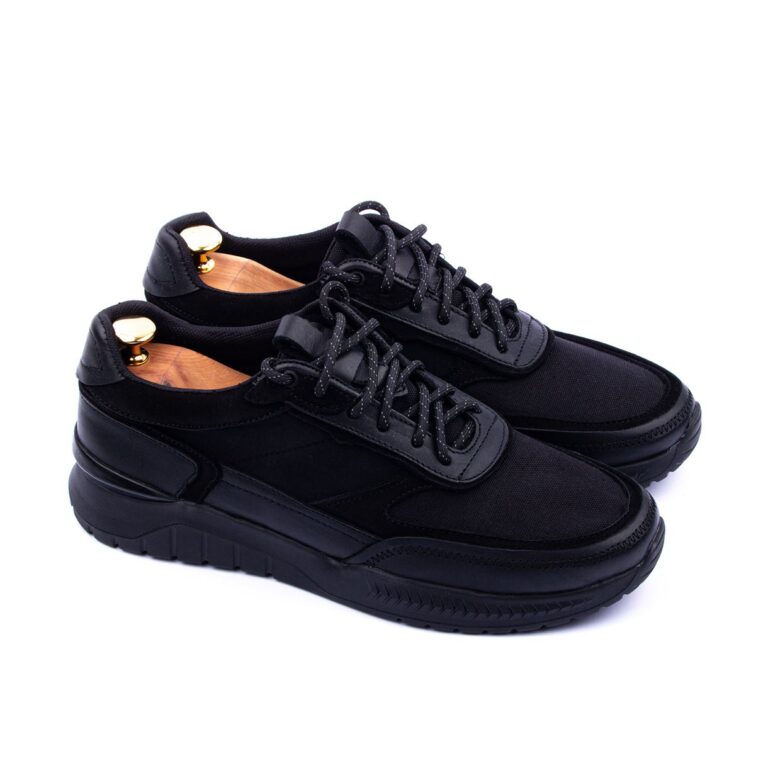 Як вибрати утеплені кросівки для зими