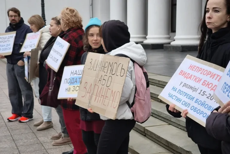 В Одесі іноземці підтримали сьогоднішню акцію «Гроші на ЗСУ»